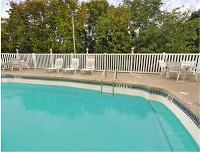 Days Inn By Wyndham Chambersburg Exterior photo